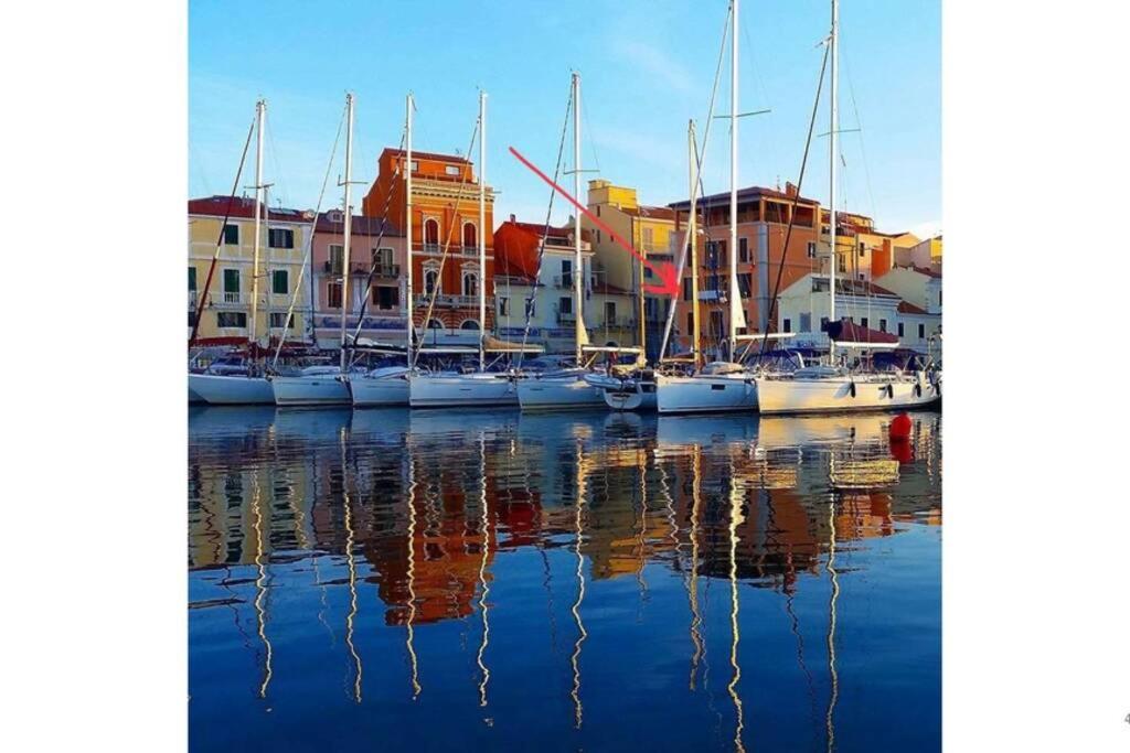 Maison Sur L'Ancien Port, La Maddalena La Maddalena  Exterior foto