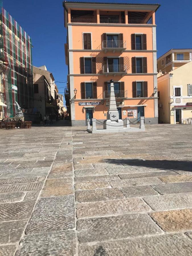 Maison Sur L'Ancien Port, La Maddalena La Maddalena  Exterior foto